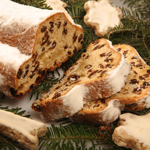 Verschiedene Sorten leckerer Stollen von der Bäckerei Konditorei Leiteritz, Dippoldiswalde!