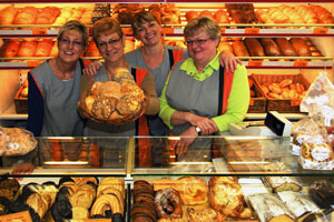 Team des Edeka-Markt Höckendorf der Bäckerei Leiteritz